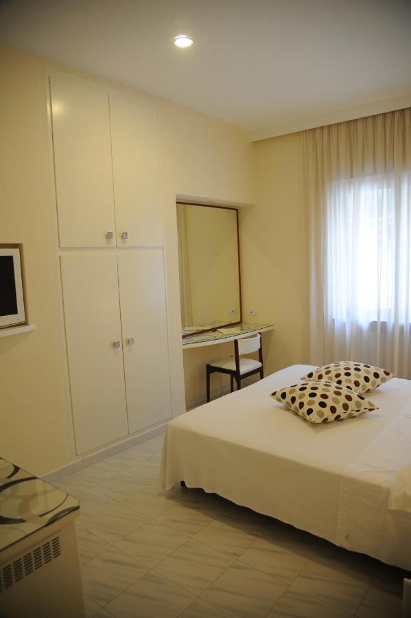 Via Capo Rooms Sorrento Rum bild